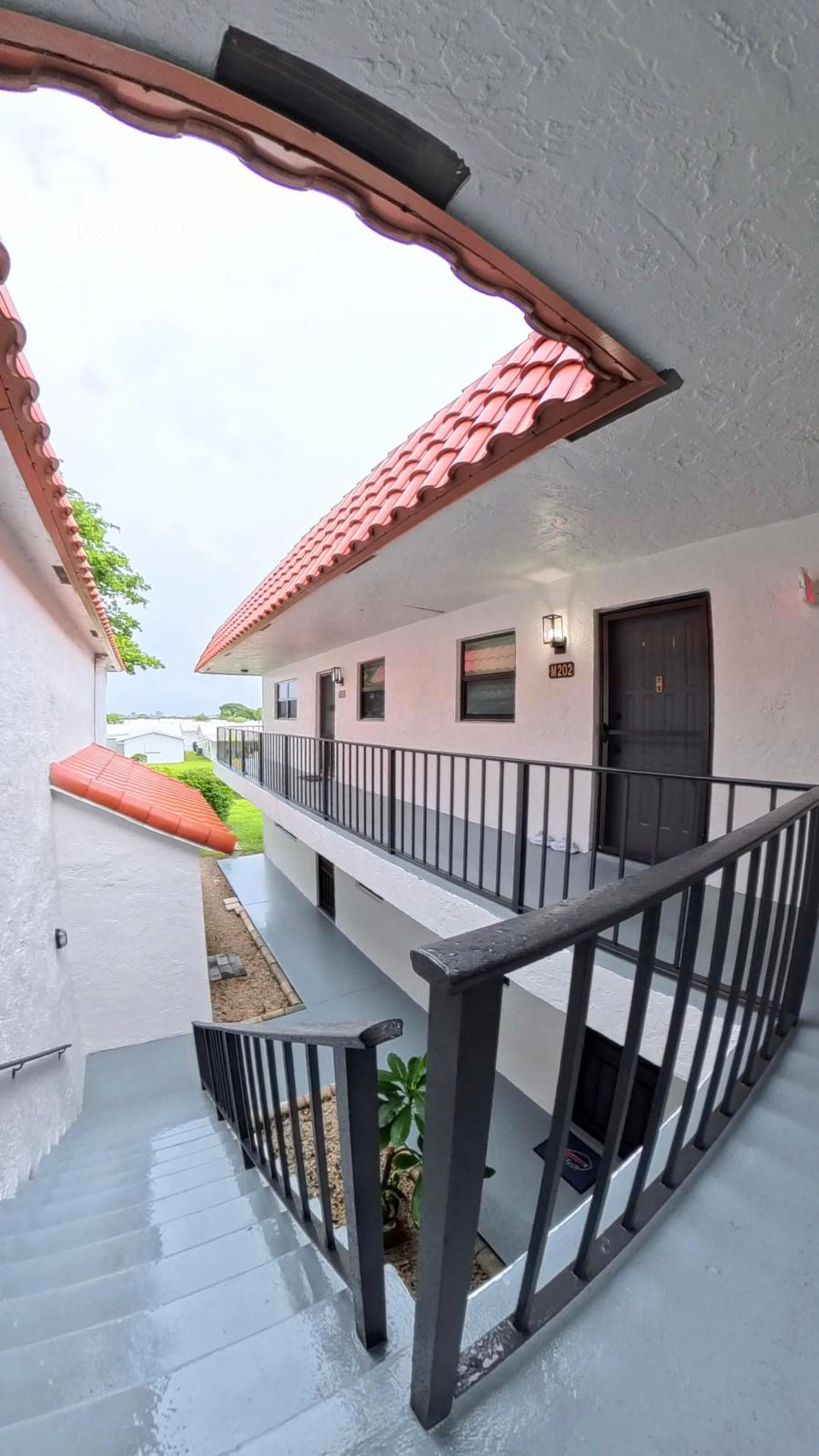 2161 W Woolbright Rd, Unit m202, Boynton Beach, FL 33426 Photo