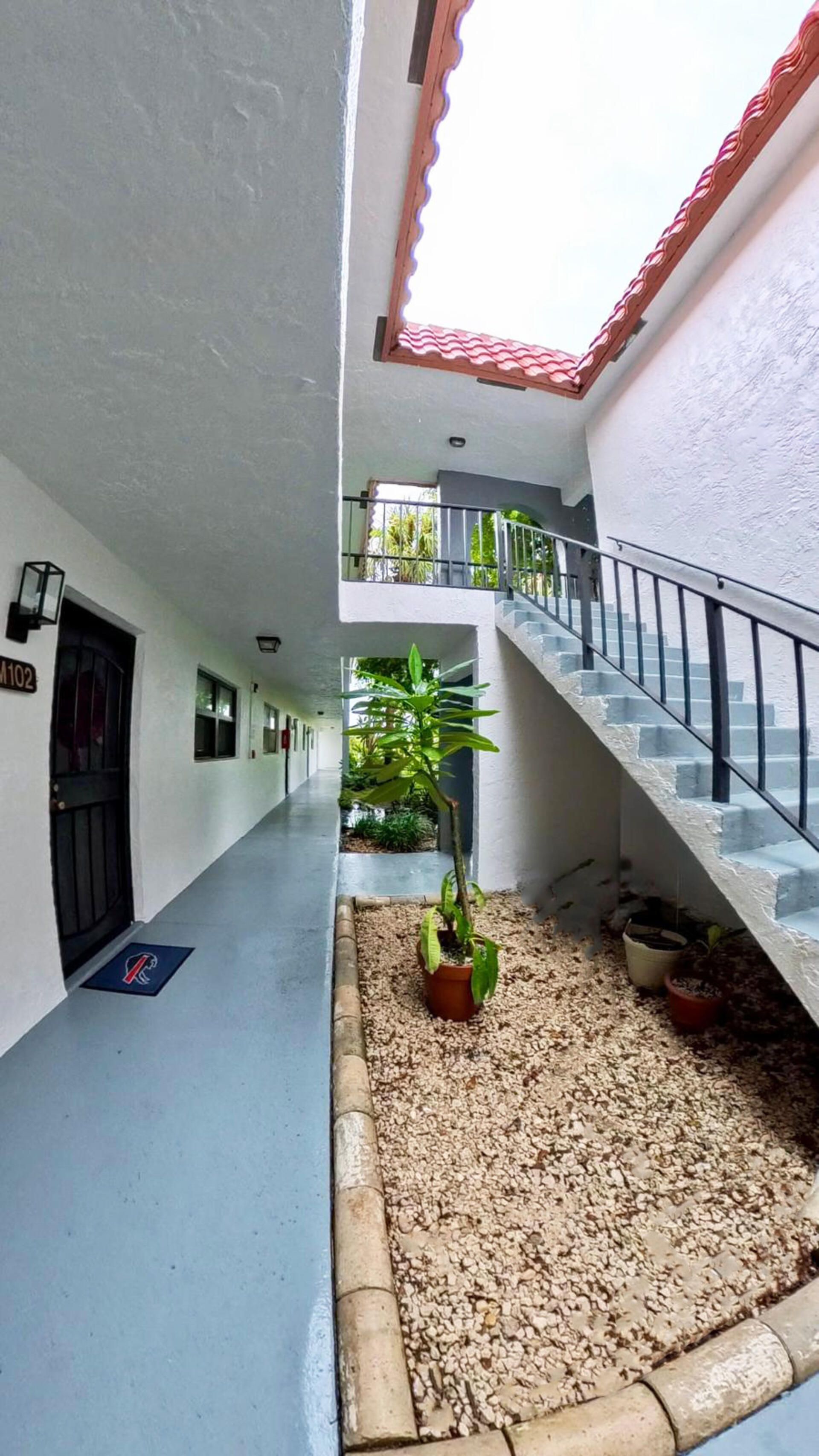 2161 W Woolbright Rd, Unit m202, Boynton Beach, FL 33426 Photo