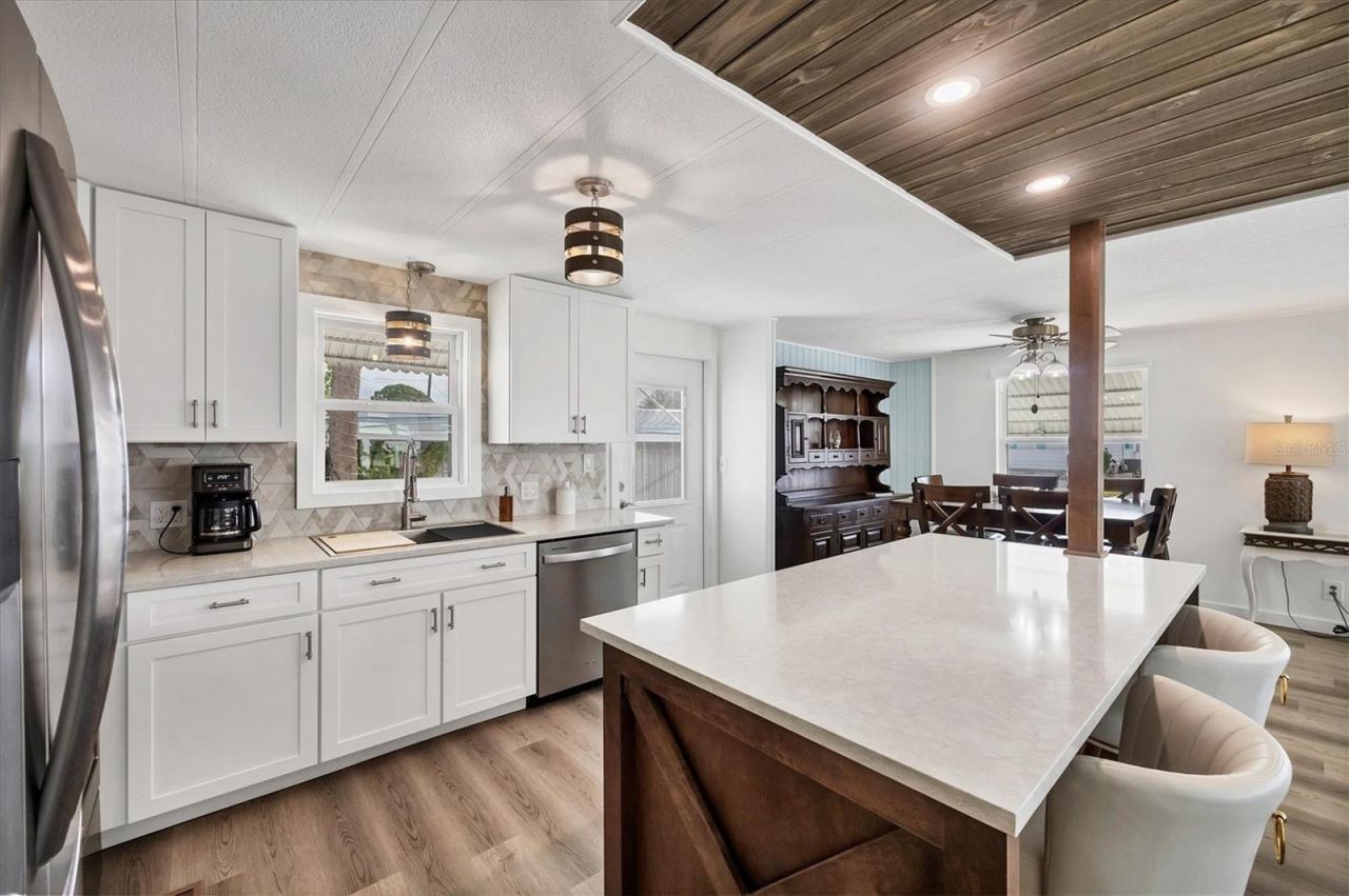 2209 Iowa Avenue, Bradenton, FL 34207 Photo