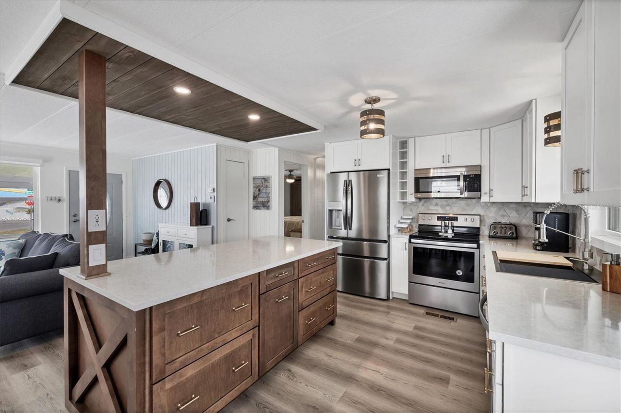 2209 Iowa Avenue, Bradenton, FL 34207 Photo