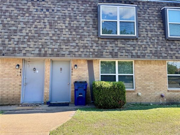 441 SW Thomas Street, Unit B, Burleson, TX 76028