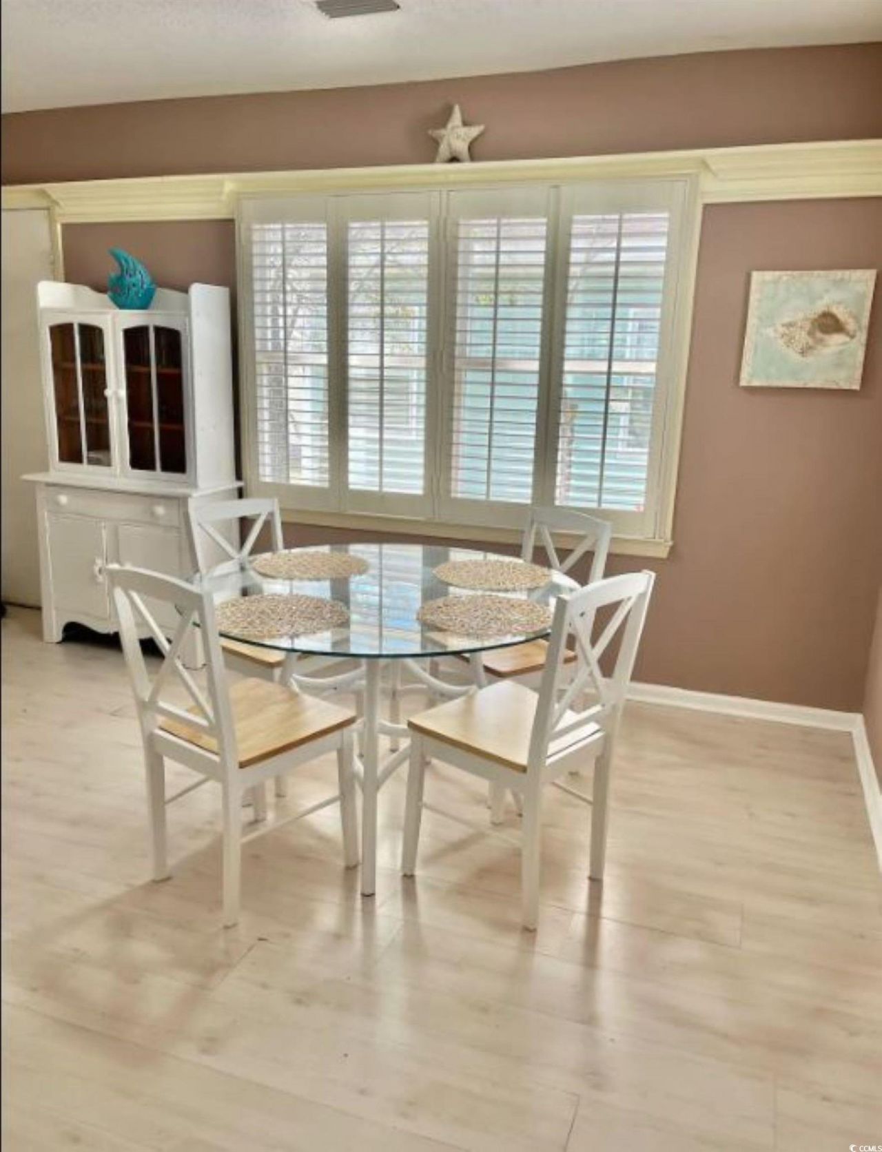 1984 Jacana Dr. Photo 7