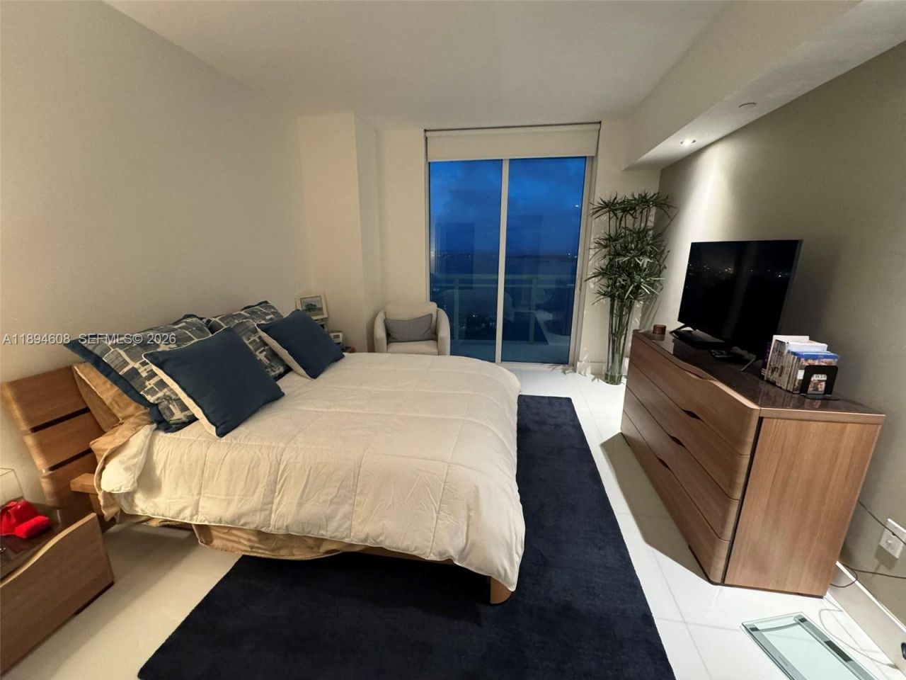 950 Brickell Bay Dr, Unit 3610, Miami, FL 33131 Photo