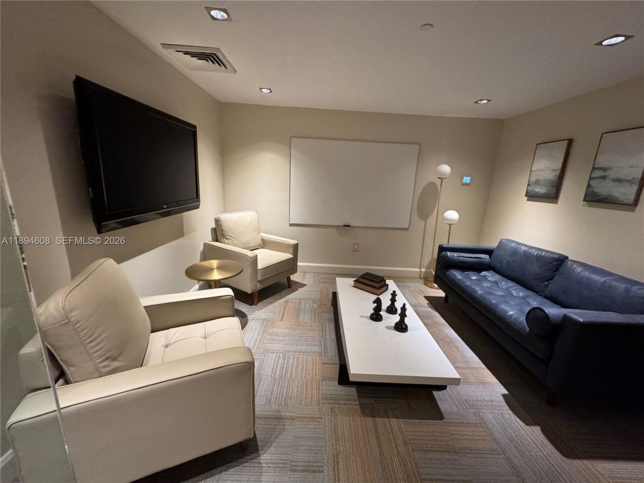 950 Brickell Bay Dr, Unit 3610, Miami, FL 33131 Photo