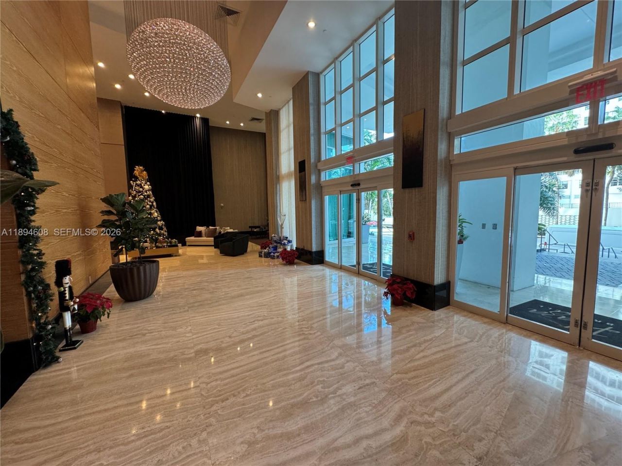 950 Brickell Bay Dr, Unit 3610, Miami, FL 33131 Photo