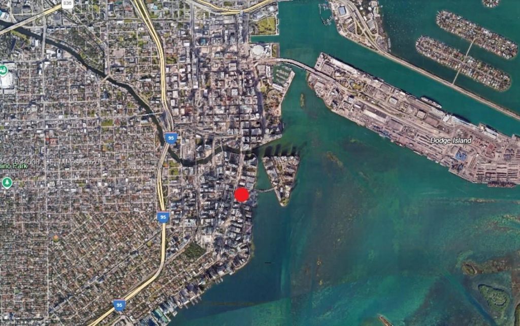 950 Brickell Bay Dr, Unit 3610, Miami, FL 33131 Photo