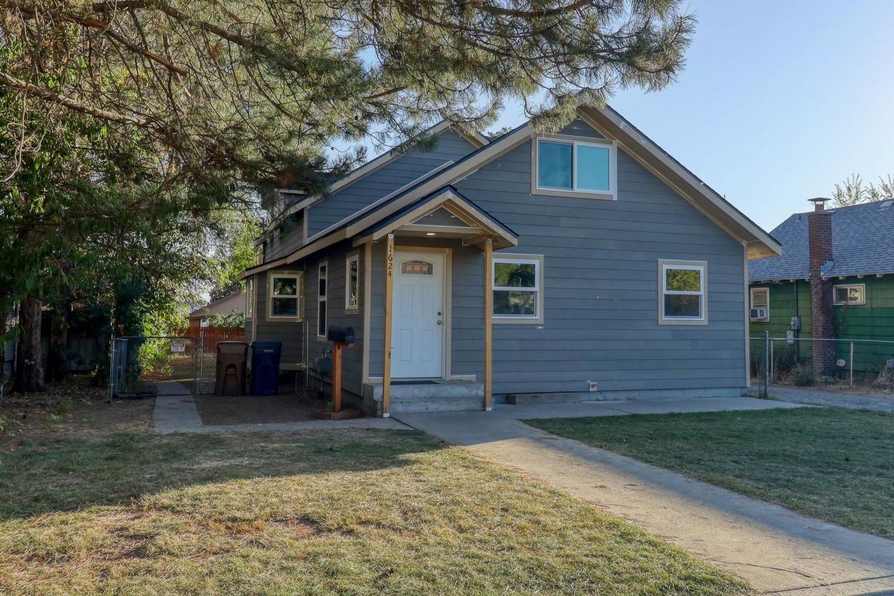 1624 E Liberty Ave, Spokane, WA 99207 Main Photo