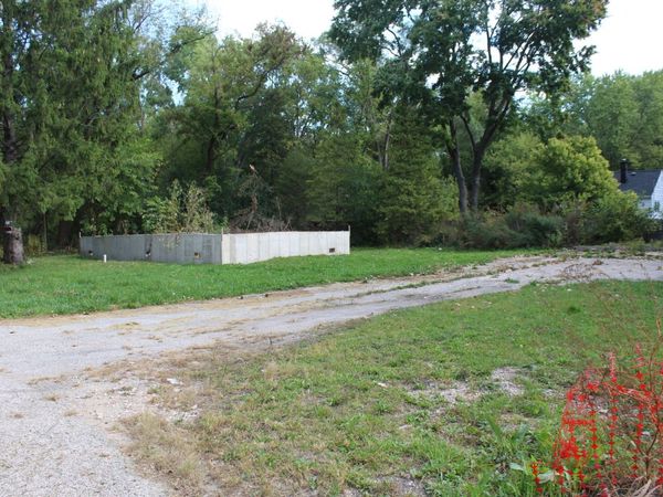 336 Rosedale Drive, Lakemoor, IL 60051