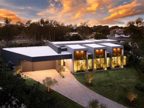 8968 BAY COVE COURT, ORLANDO, FL 32819