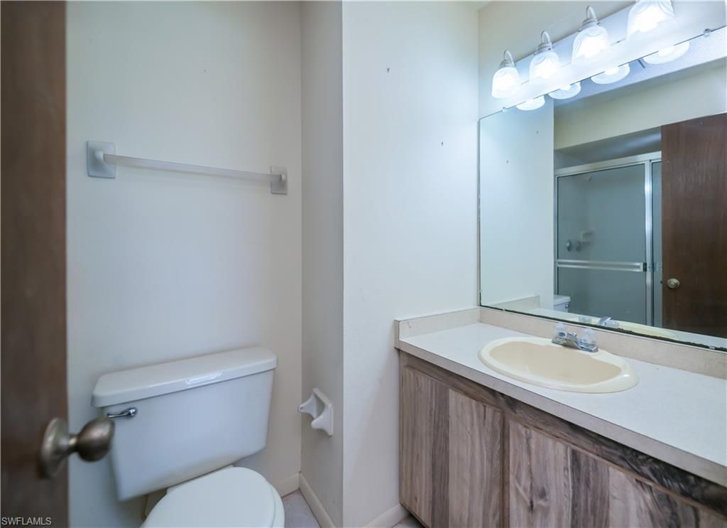 1100 Pondella Rd, Unit 206, Cape Coral, FL 33909 Photo