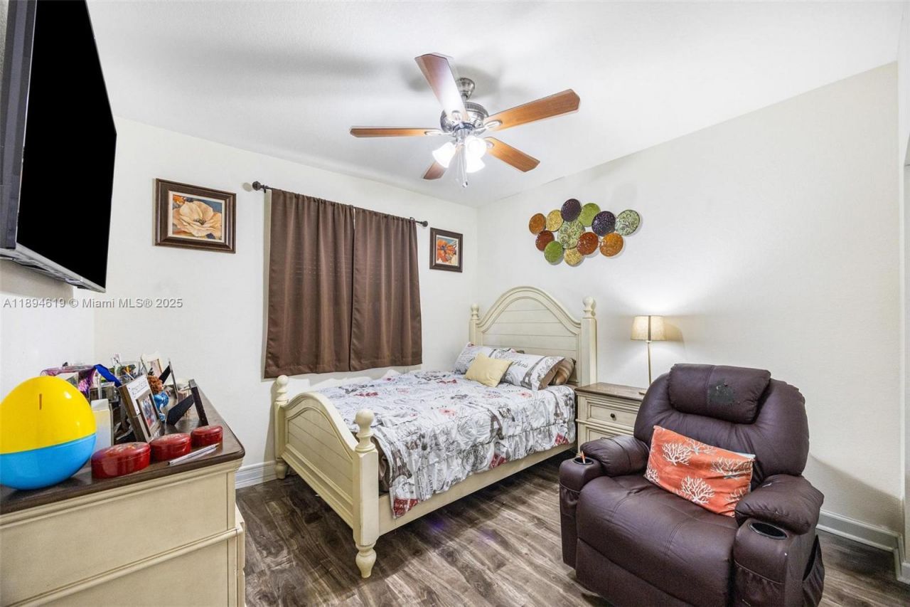 415 SE 34th Ter, Homestead, FL 33033 Photo