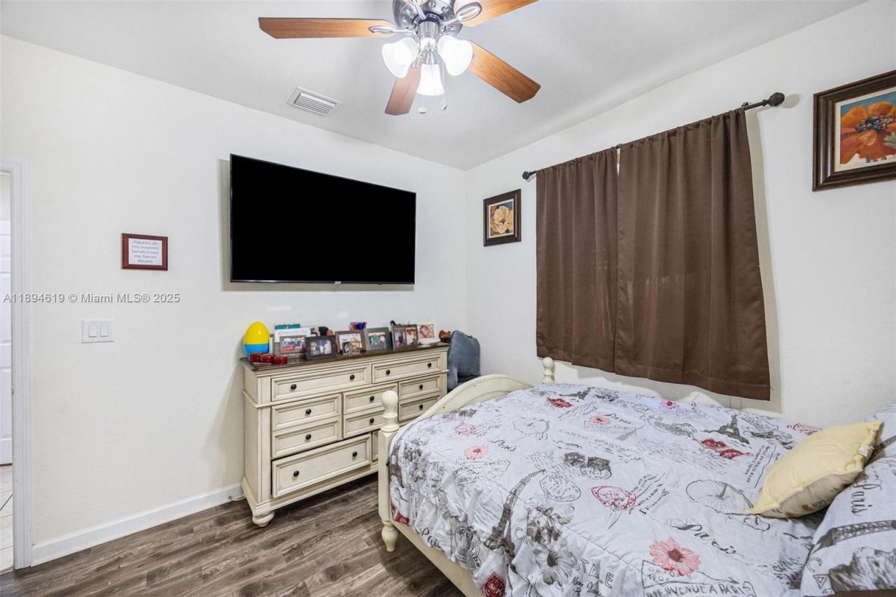 415 SE 34th Ter, Homestead, FL 33033 Photo