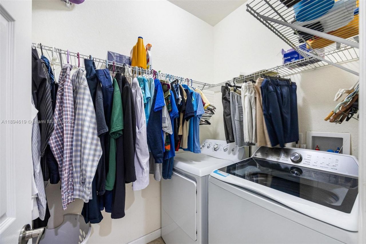 415 SE 34th Ter, Homestead, FL 33033 Photo