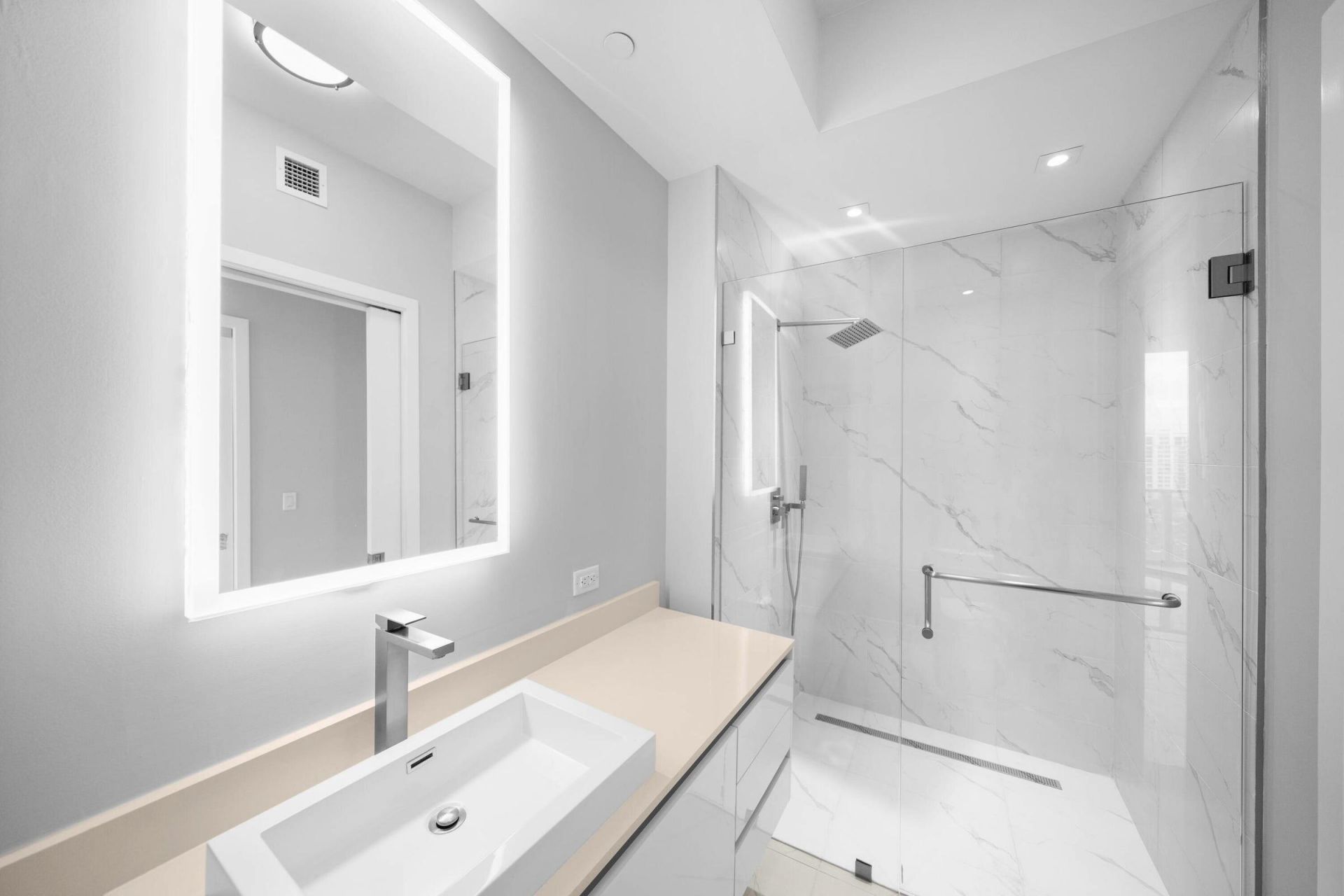 3100 N Ocean Drive, Unit H-1508, Singer Island, FL 33404 Photo