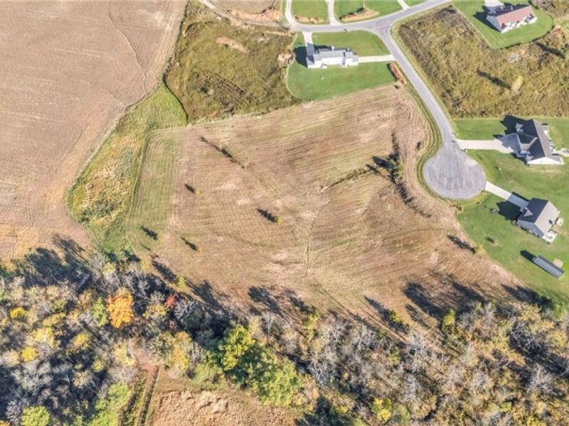 3207 Prairie Circle, Diamond, OH 44412 Photo 3