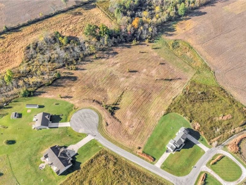 3207 Prairie Circle, Diamond, OH 44412 Photo 9