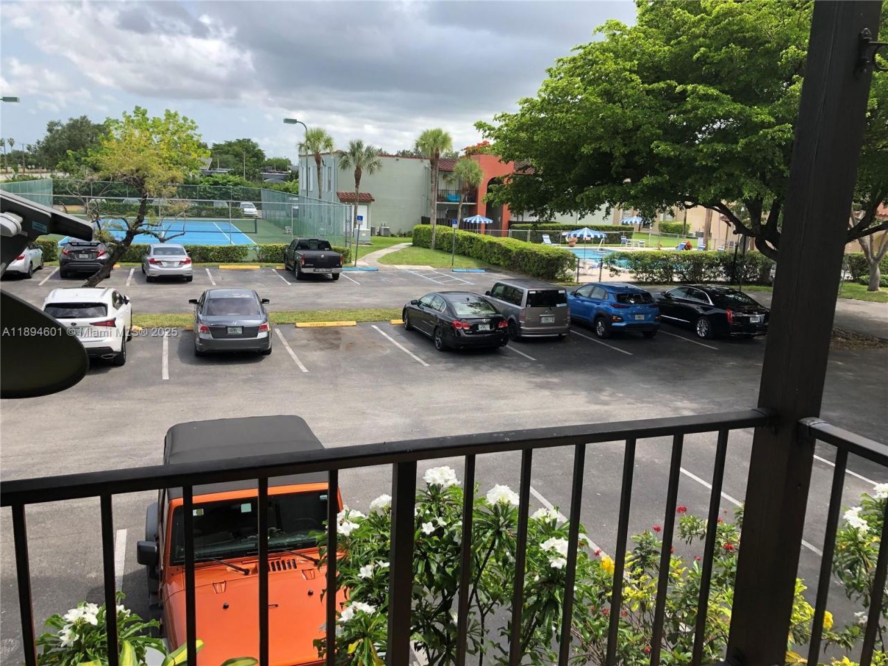 10824 N Kendall Dr, Unit S-26, Miami, FL 33176 Photo
