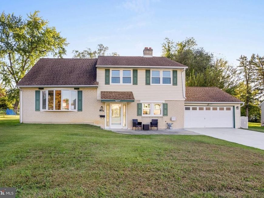 18 Cobblestone Lane, Aston, PA 19014 Main Photo