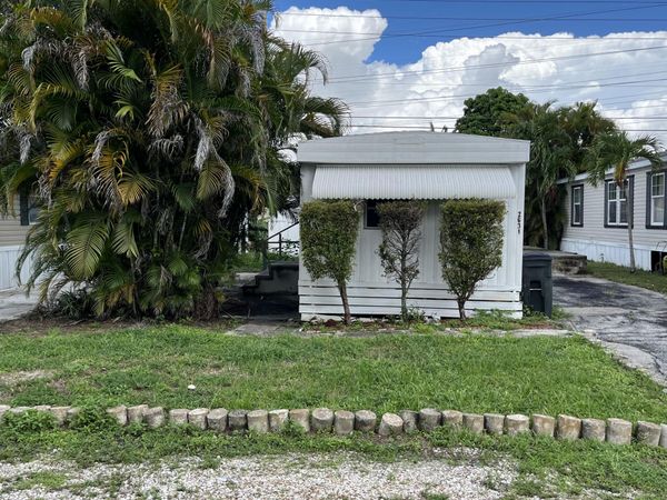 2631 SW 54th Street, Dania, FL 33312