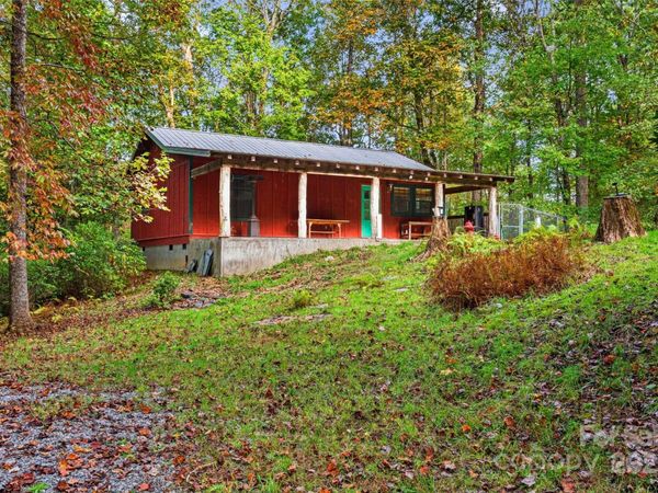 206 Willow Lane , Rosman, NC 28772