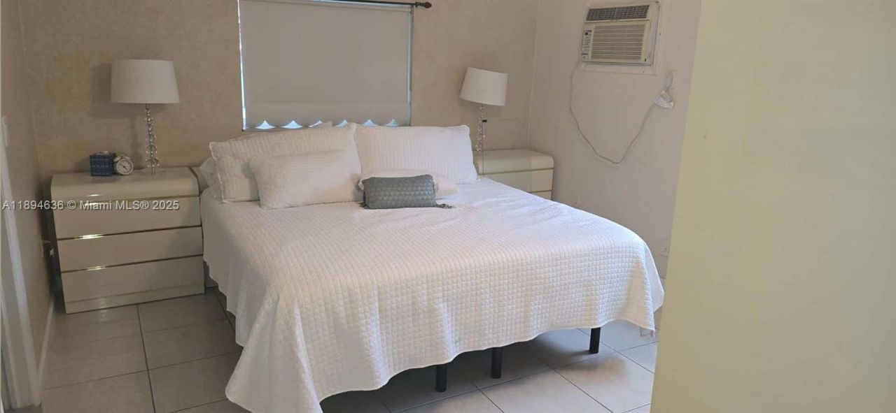 7160 W 10th Ave, Hialeah, FL 33014 Photo