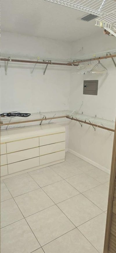 7160 W 10th Ave, Hialeah, FL 33014 Photo