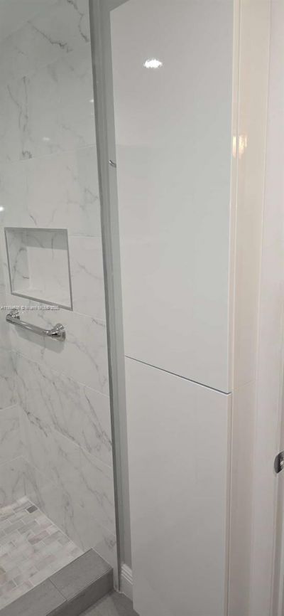 7160 W 10th Ave, Hialeah, FL 33014 Photo