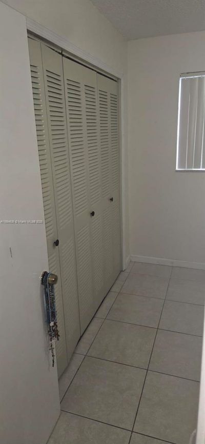 7160 W 10th Ave, Hialeah, FL 33014 Photo