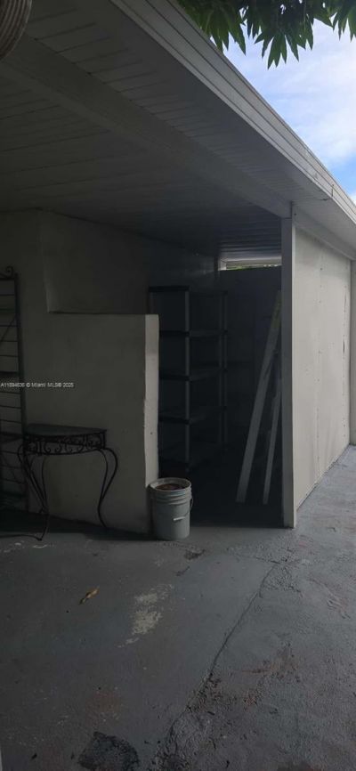 7160 W 10th Ave, Hialeah, FL 33014 Photo