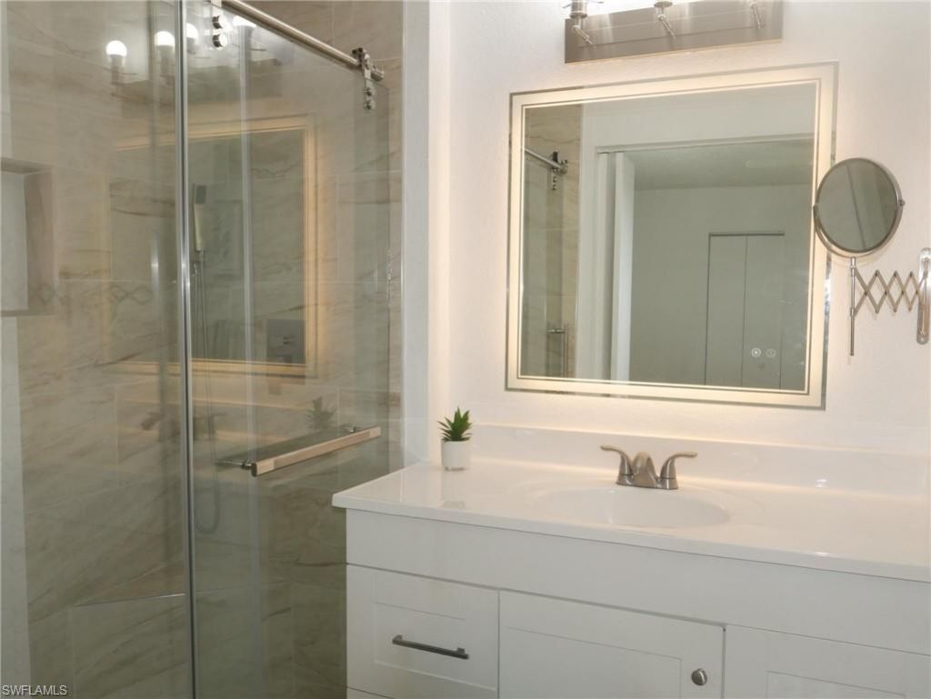 12551 Equestrian Cir, Unit 706, Fort Myers, FL 33907 Photo