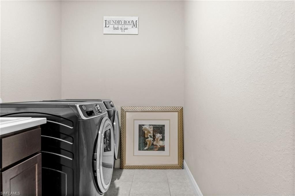 4317 SW 16th Pl, Cape Coral, FL 33914 Photo