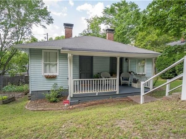 2881 PARROTT Avenue NW, Atlanta, GA 30318