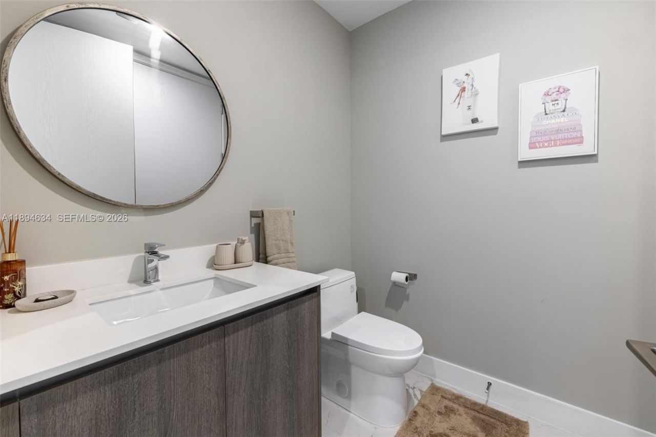 17550 Collins Ave, Unit 703, Sunny Isles Beach, FL 33160 Photo