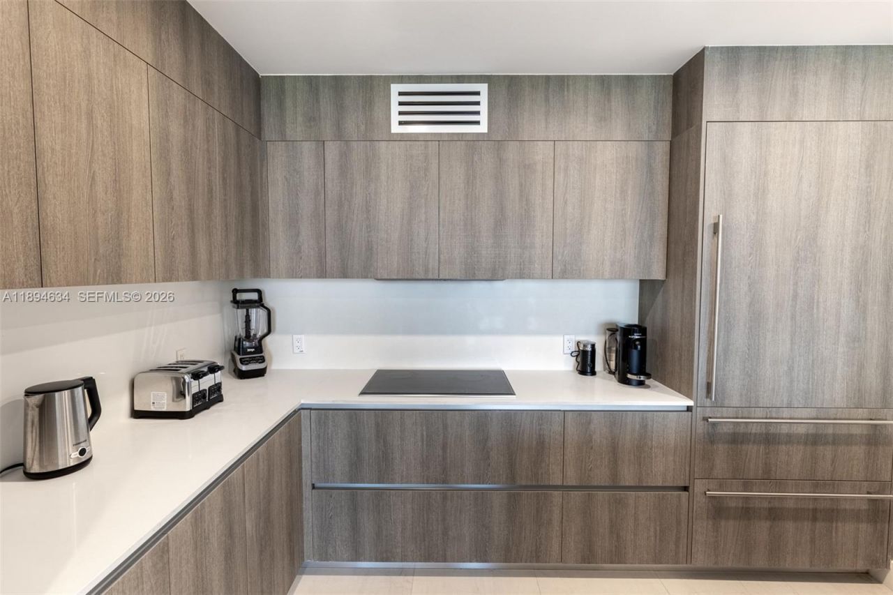 17550 Collins Ave, Unit 703, Sunny Isles Beach, FL 33160 Photo