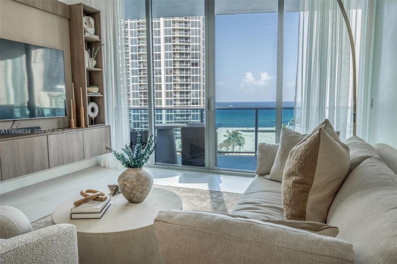 17550 Collins Ave, Unit 703, Sunny Isles Beach, FL 33160 Photo