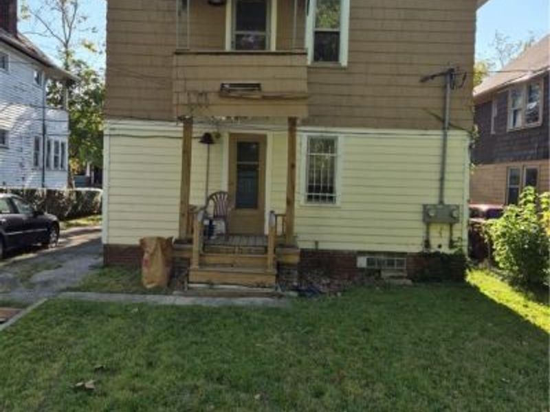 1767 Algonac Road, Unit 2, Cleveland, OH 44120 Photo 2