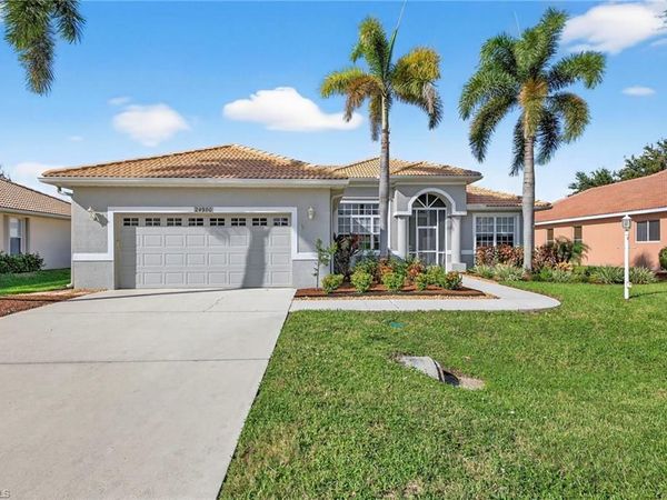 24980 Divot DR, BONITA SPRINGS, FL 34135