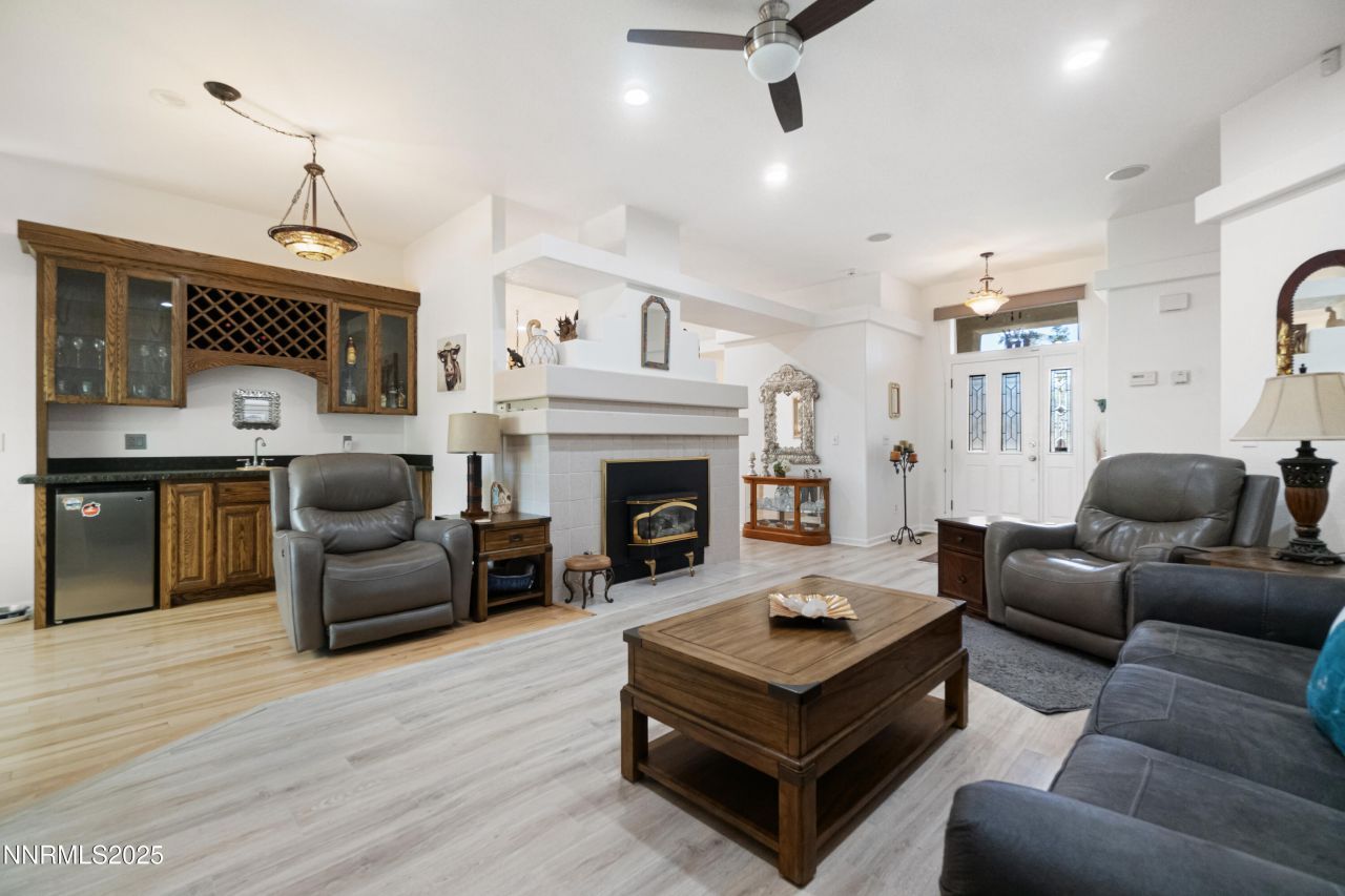 1216 Pleasantview Drive, Gardnerville, NV 89460 Photo