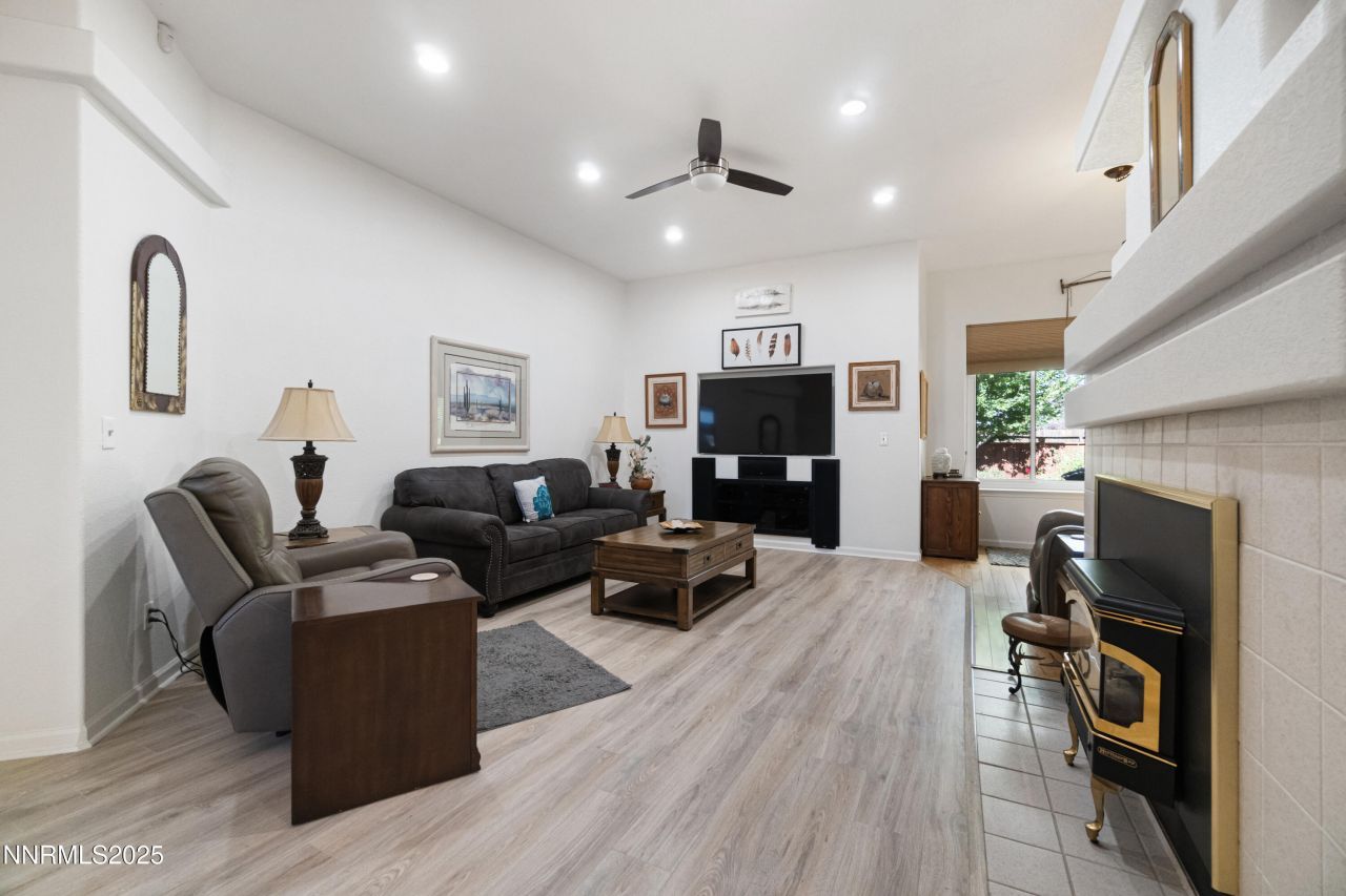 1216 Pleasantview Drive, Gardnerville, NV 89460 Photo