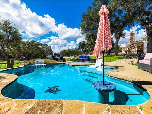 341 Ringtail, Canyon Lake, TX 78133