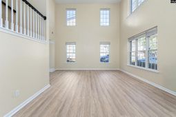 520 Abbeyhill Drive photo 4