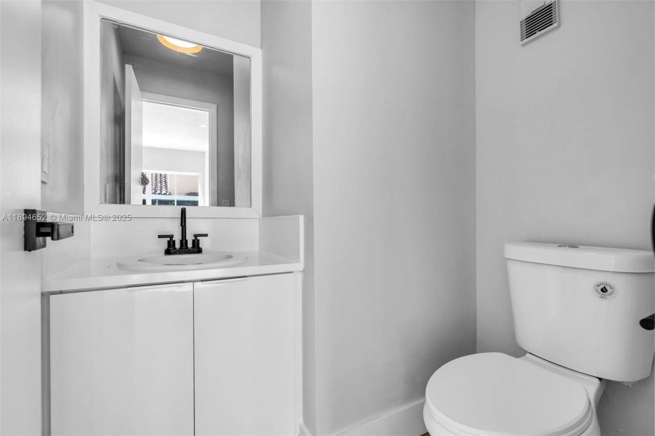 191 NW 85th Pl, Miami, FL 33126 Photo