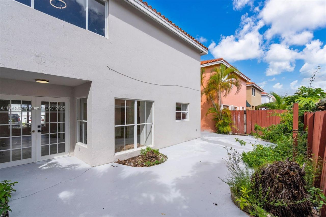 191 NW 85th Pl, Miami, FL 33126 Photo