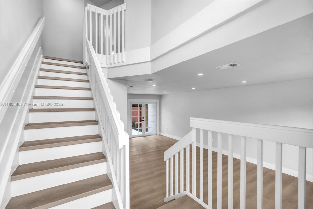 191 NW 85th Pl, Miami, FL 33126 Photo