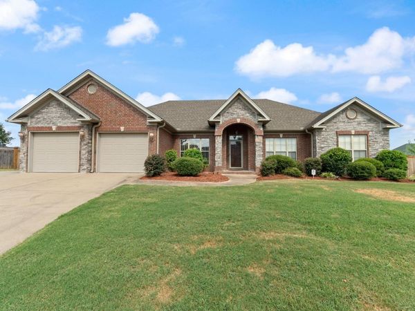 1310 Josita Circle, Conway, AR 72034
