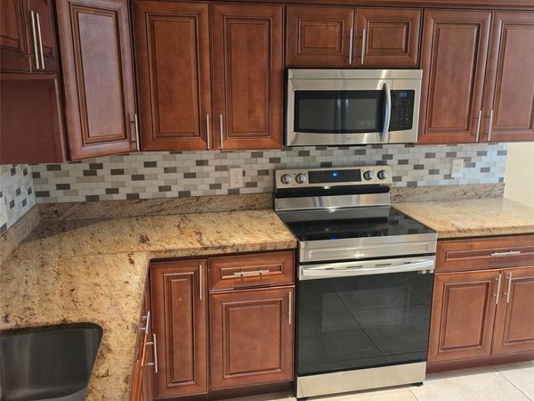 626 NE 195th Street, Unit 626, Miami, FL 33179