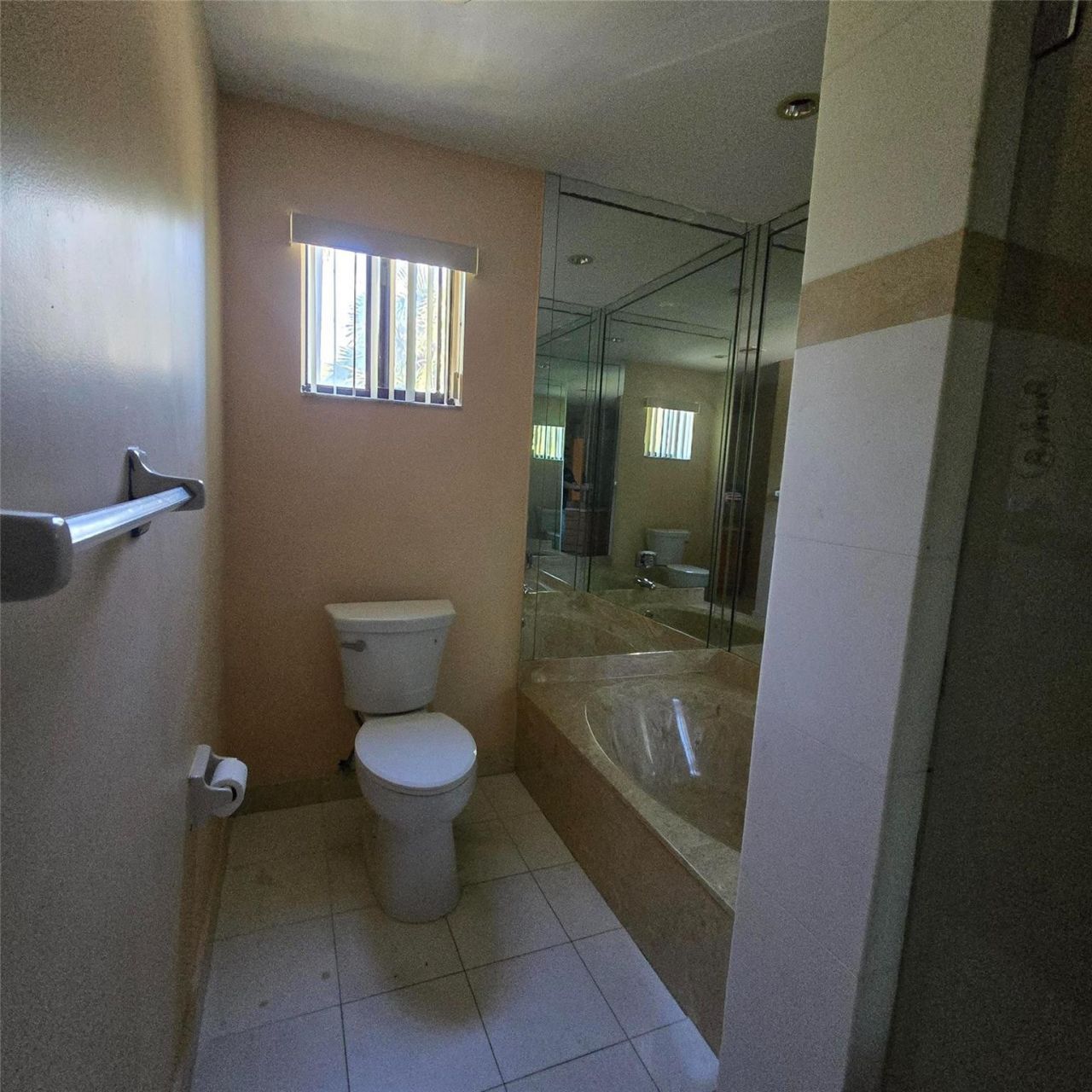 626 NE 195th Street, Unit 626, Miami, FL 33179 Photo