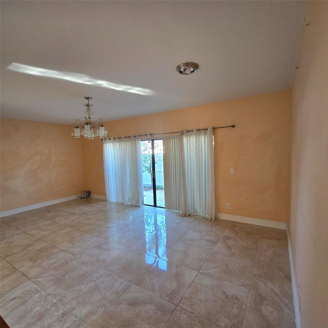 626 NE 195th Street, Unit 626, Miami, FL 33179 Photo