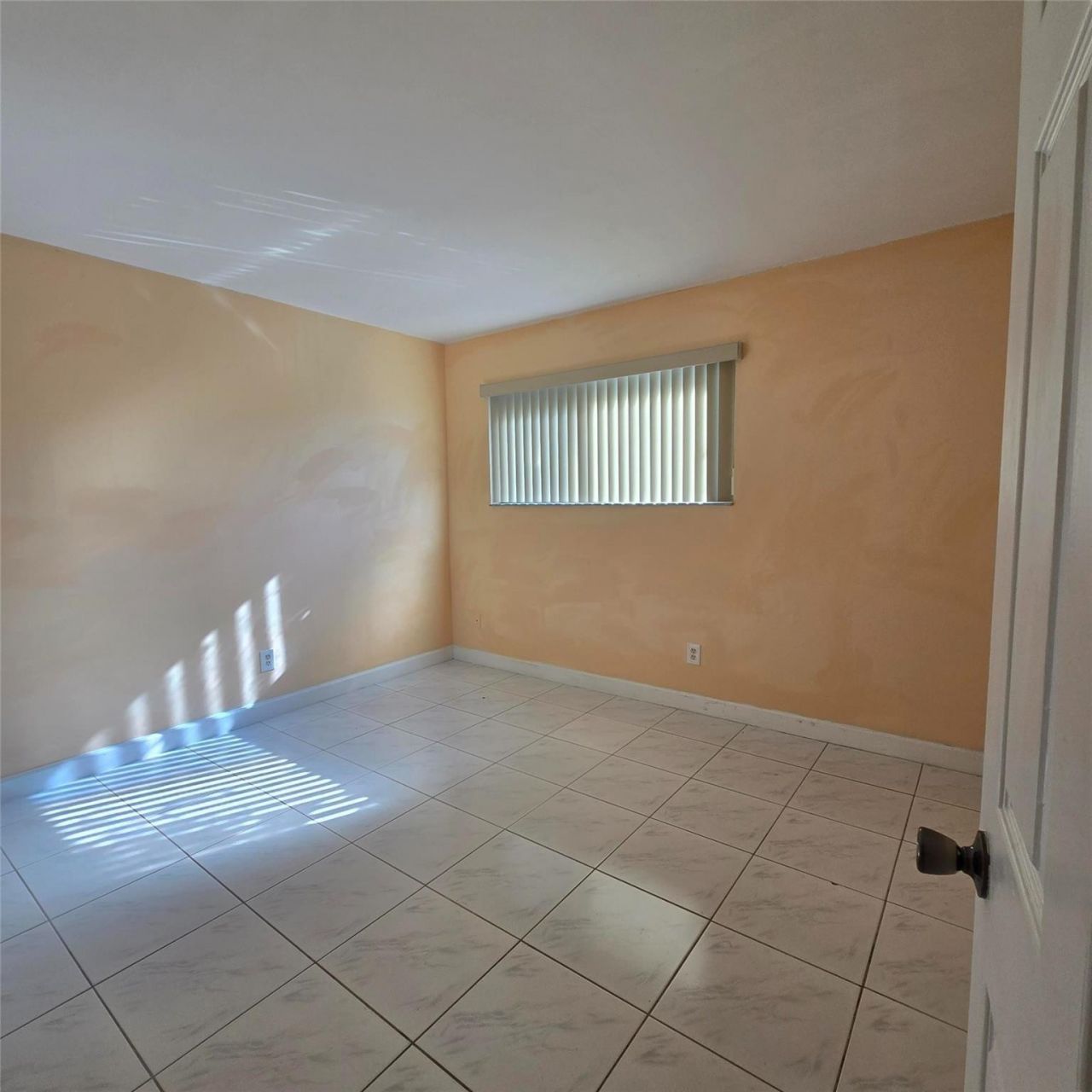 626 NE 195th Street, Unit 626, Miami, FL 33179 Photo