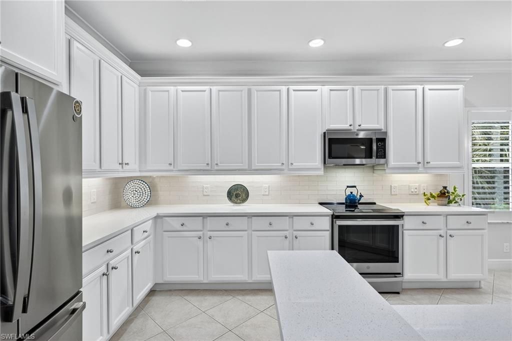 28455 Altessa Way, Unit 201, Bonita Springs, FL 34135 Photo